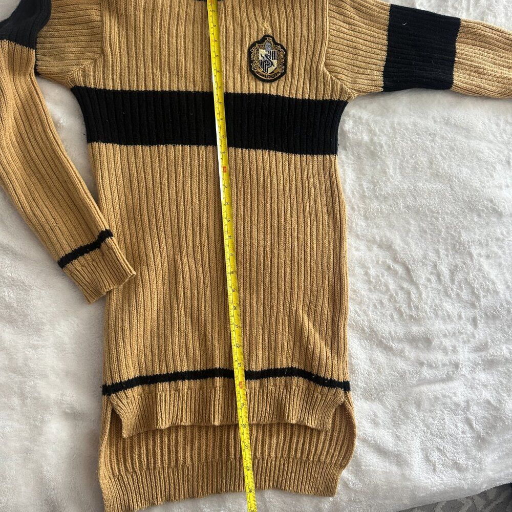 Harry Potter Hufflepuff XS Youth 100% Lambswool Scotland Universal Studios - Picture 12 of 13